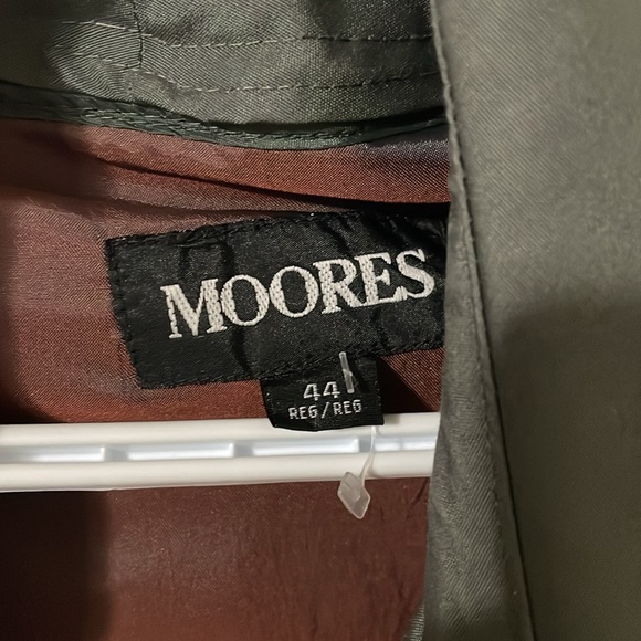 Green trench coat - Picture 3 of 3